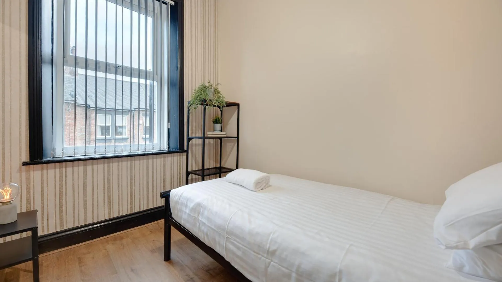 Newcastle City Apartments 35